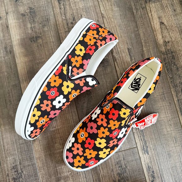 NEW Vans Mens 13 Shoes Classic Slip On Floral Low Flower Sneaker Low Skateboard - Picture 2 of 11